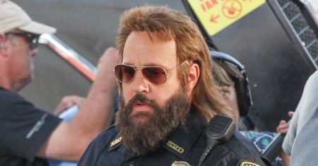 Kevin James worked on television for the first time in 1991.